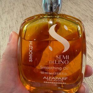 Semi Delino Hair Oil
